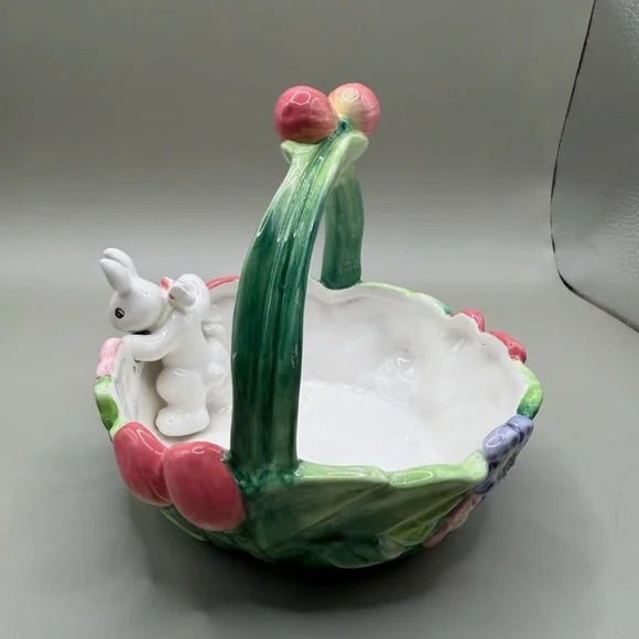 Fitz and Floyd Ceramic Basket with Bunny - Picture 3 of 5